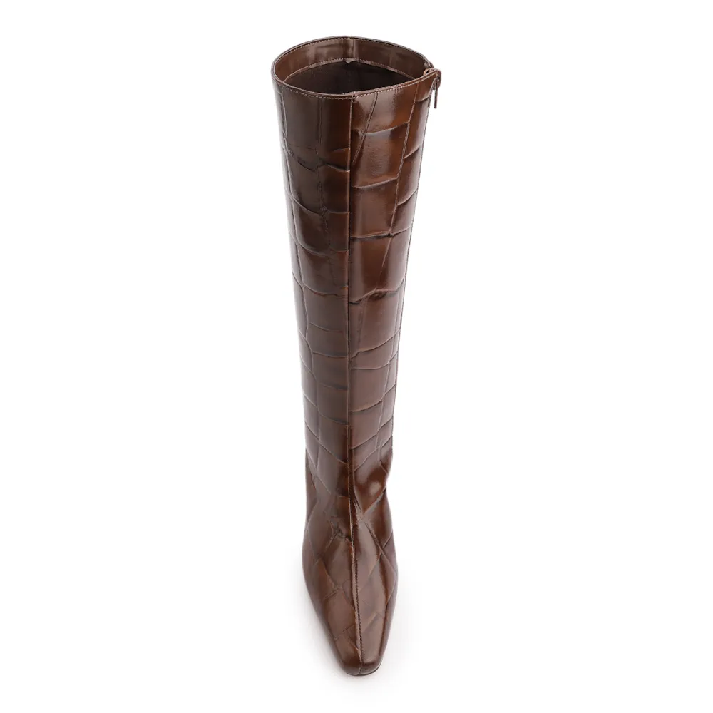 Bota Marrom Cano Alto Salto Baixo Couro Maxi Croco - imagem 6