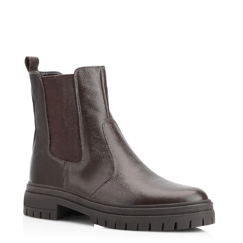 Bota Marrom Cano Baixo Salto Baixo Couro Chelsea Tratorada