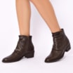 Bota Marrom Cano Baixo Salto Baixo Couro Slouch - imagem 2
