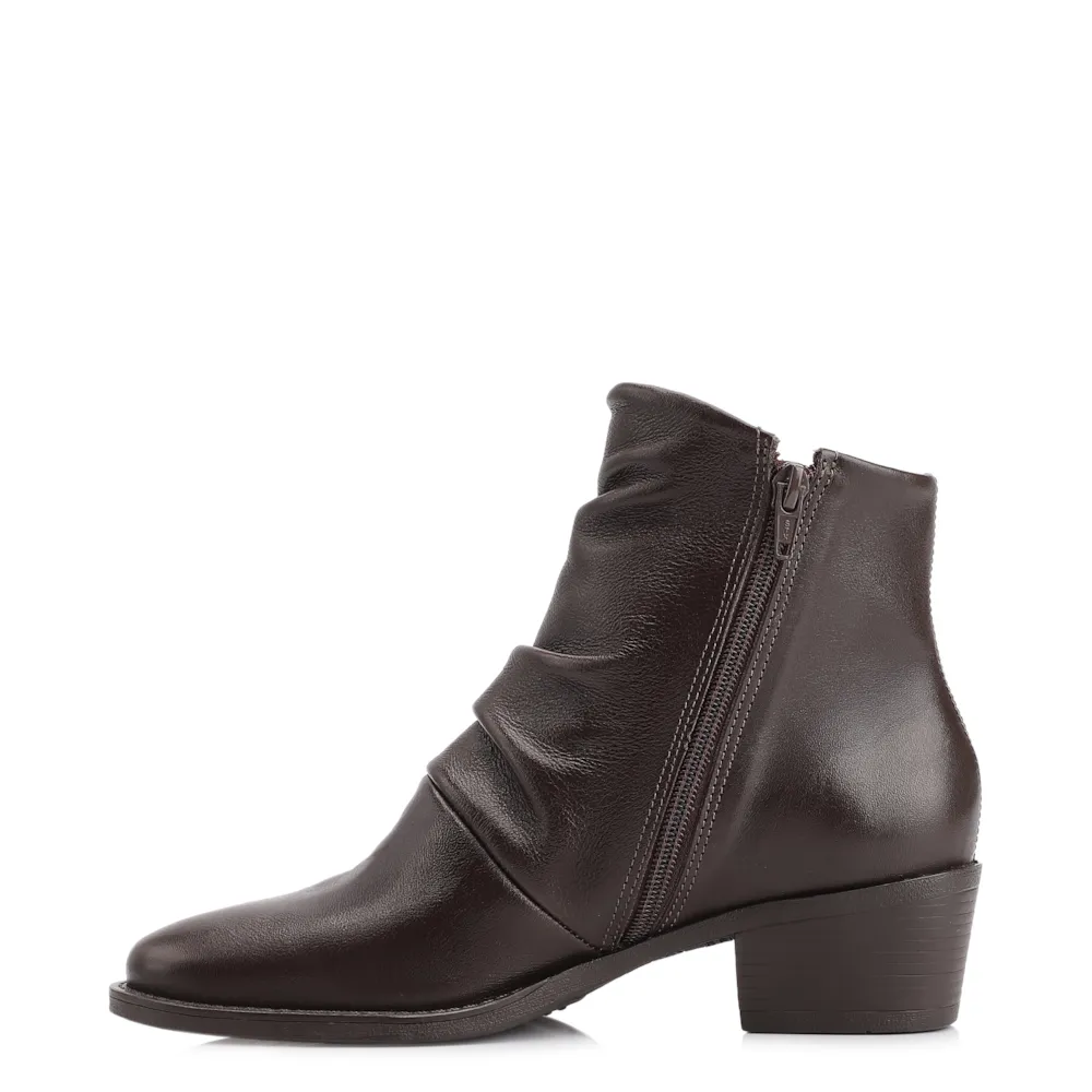 Bota Marrom Cano Baixo Salto Baixo Couro Slouch - imagem 5