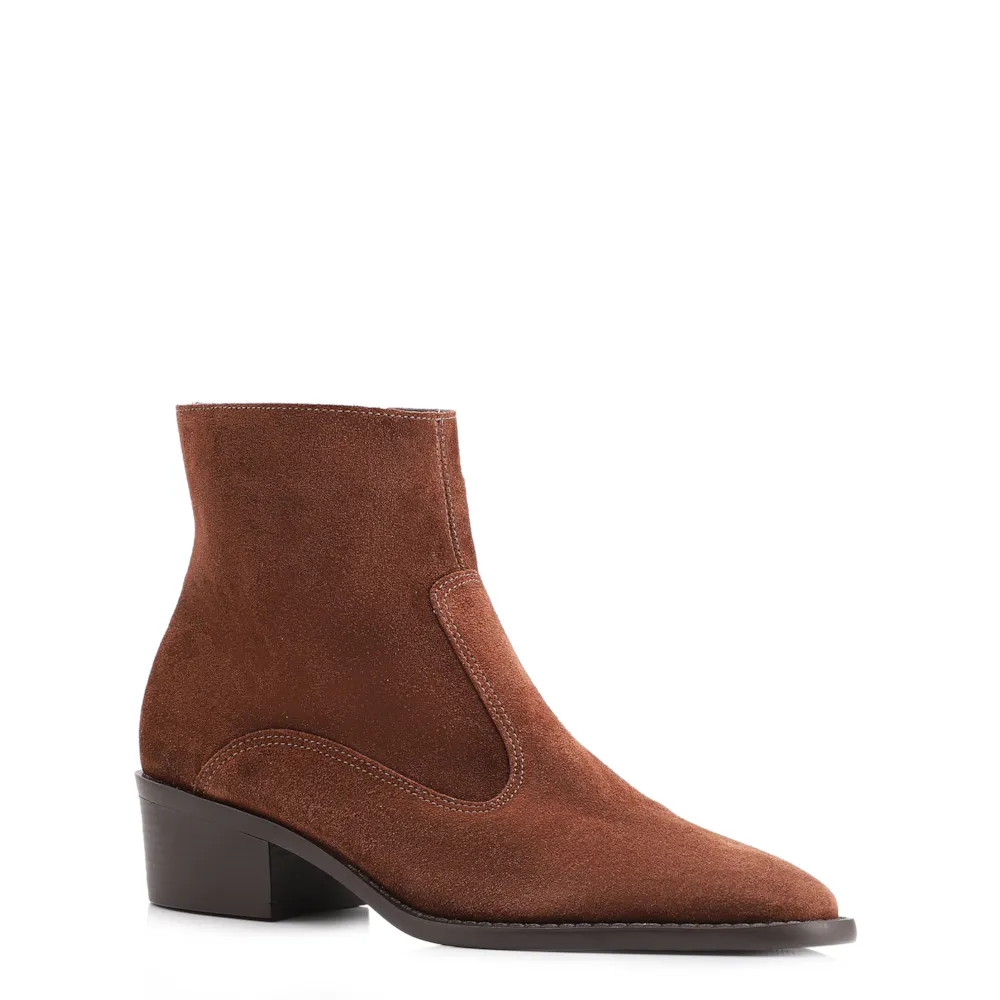 Bota Marrom Cano Baixo Salto Baixo Western Camurça