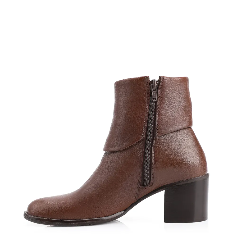 Bota Marrom Cano Baixo Salto Médio Couro Capa - imagem 5
