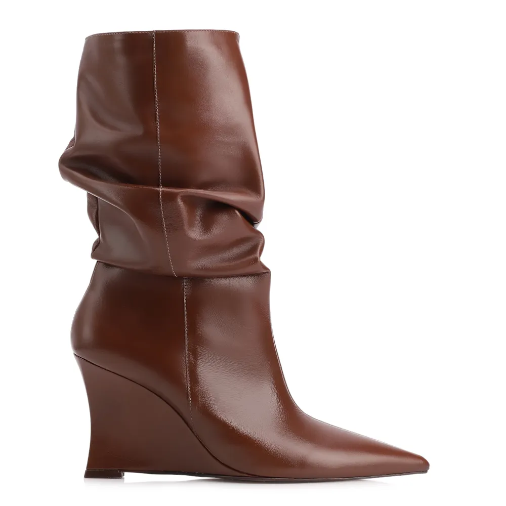 Bota Marrom Cano Médio Salto Alto Couro Anabela Slouch - imagem 3