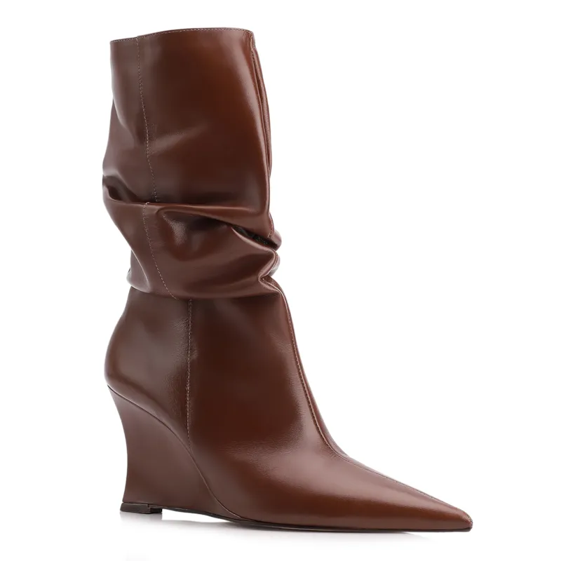Bota Marrom Cano Médio Salto Alto Couro Anabela Slouch