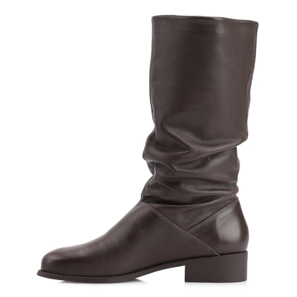 Bota Marrom Cano Médio Salto Baixo Couro Slouch - imagem 5