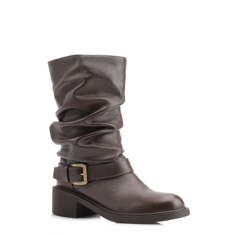 Bota Marrom Cano Médio Salto Médio Couro Slouch Fivela