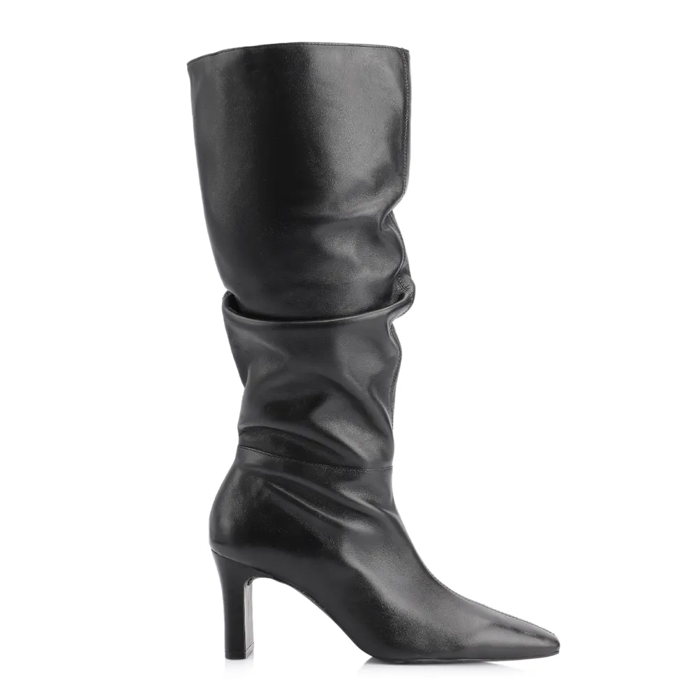 Bota Preta Cano Alto Salto Alto Couro Alto Slouch - imagem 3