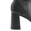 Bota Preta Cano Alto Salto Médio Couro Bico Quadrado - imagem 8