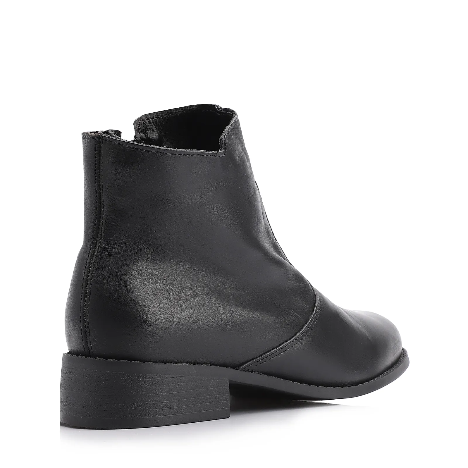 Bota Preta Cano Baixo Salto Baixo Couro Bico Redondo