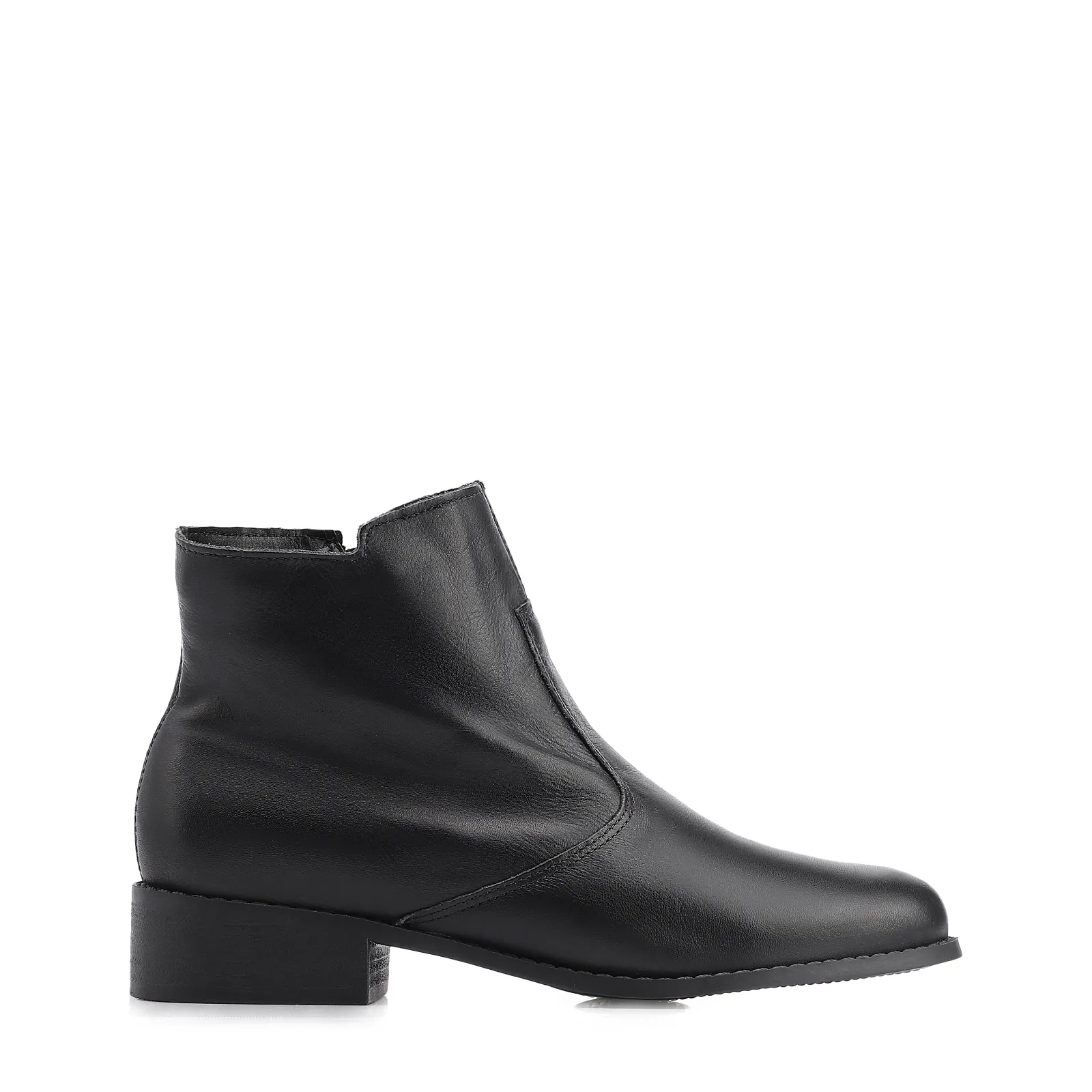 Bota Preta Cano Baixo Salto Baixo Couro Bico Redondo