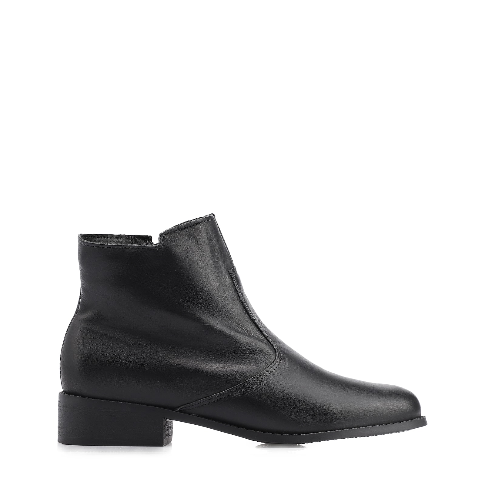 Bota Preta Cano Baixo Salto Baixo Couro Bico Redondo
