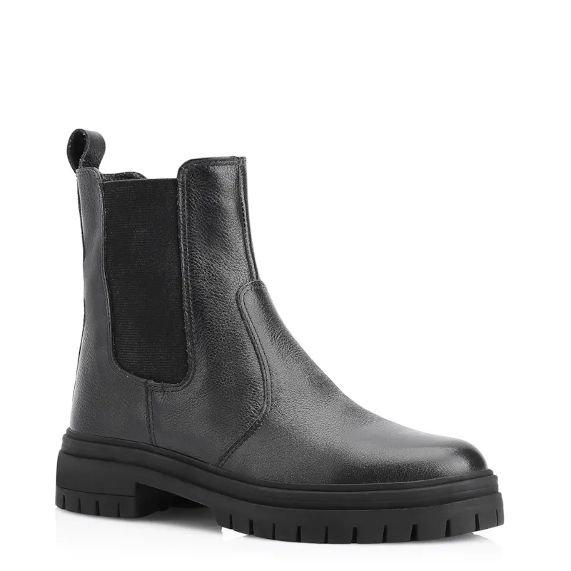Bota Preta Cano Baixo Salto Baixo Couro Chelsea Tratorada