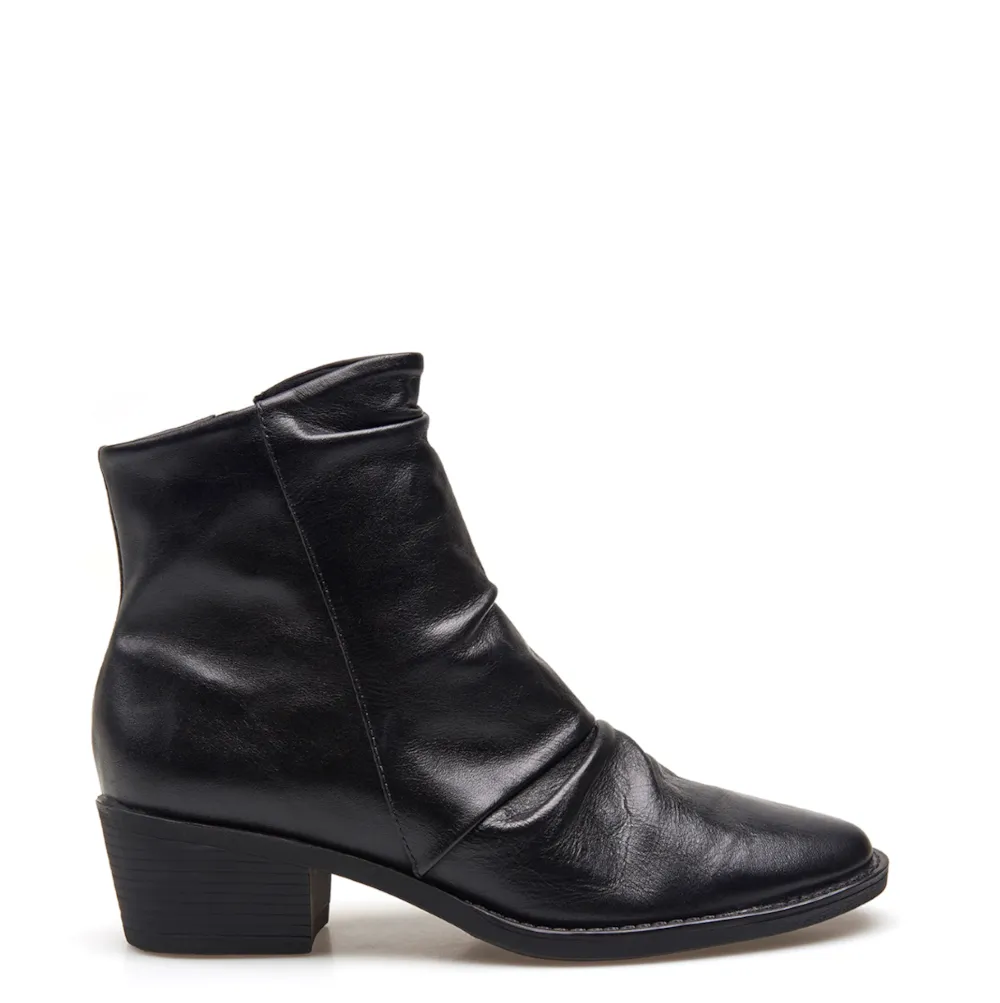 Bota Preta Cano Baixo Salto Baixo Couro Slouch - imagem 3