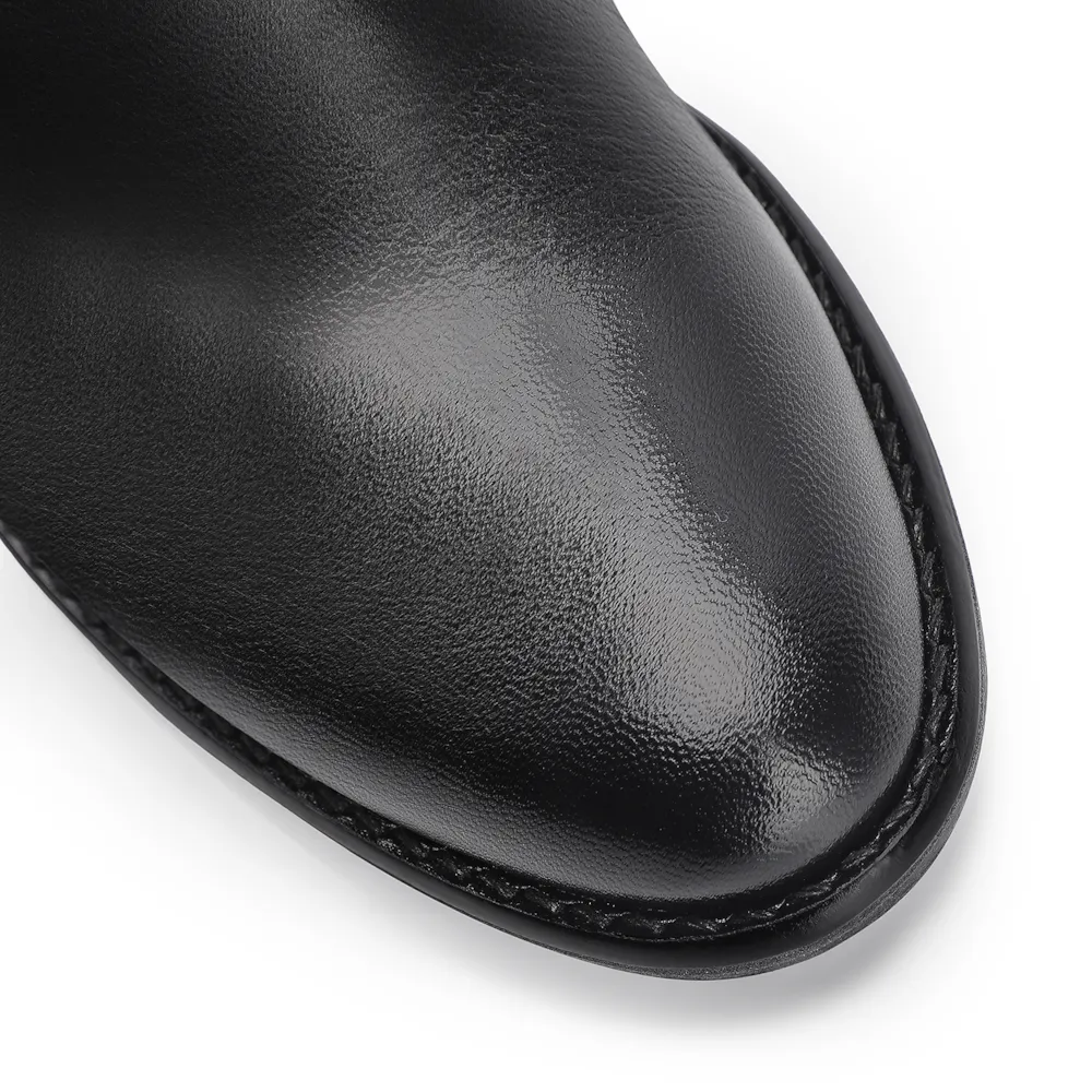 Bota Preta Cano Baixo Salto Médio Couro Capa - imagem 7