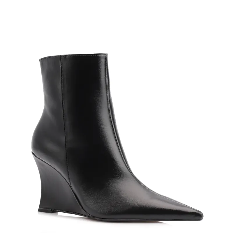 Bota Preta Cano Médio Salto Alto Couro Anabela
