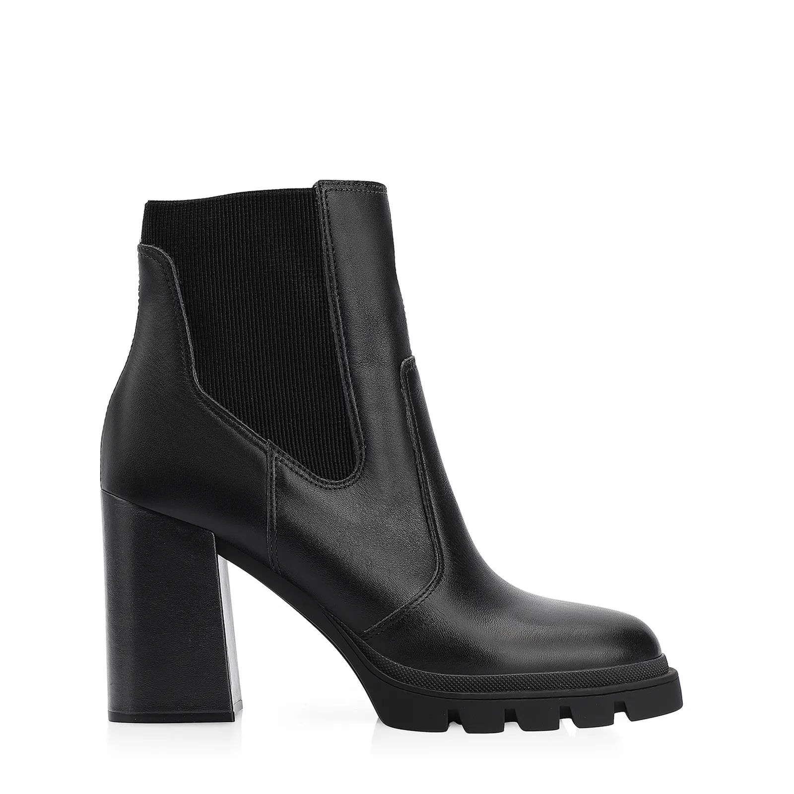 Bota Preta Cano Médio Salto Alto Couro Chelsea Tratorada