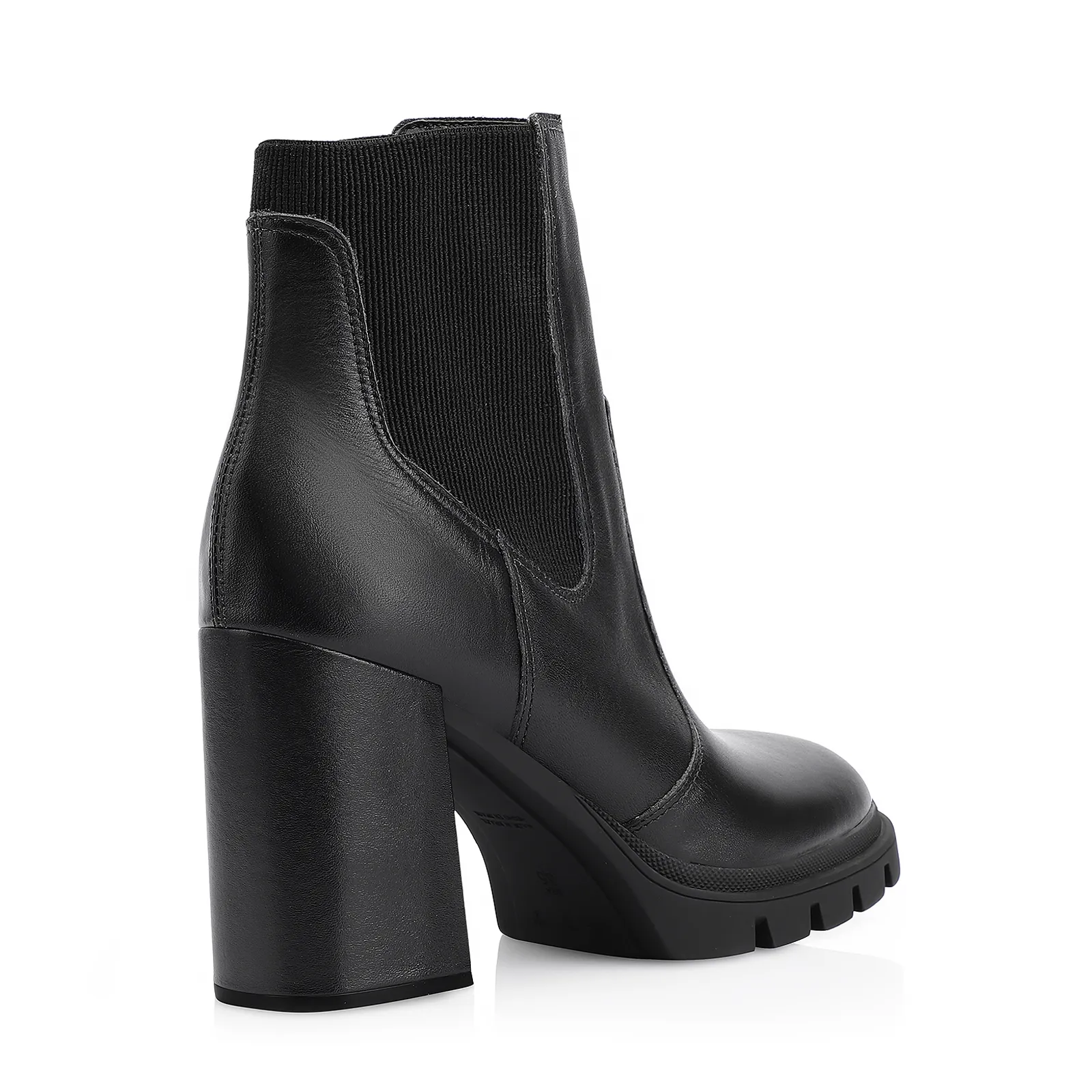 Bota Preta Cano Médio Salto Alto Couro Chelsea Tratorada