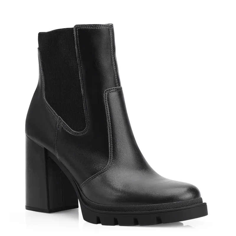 Bota Preta Cano Médio Salto Alto Couro Chelsea Tratorada
