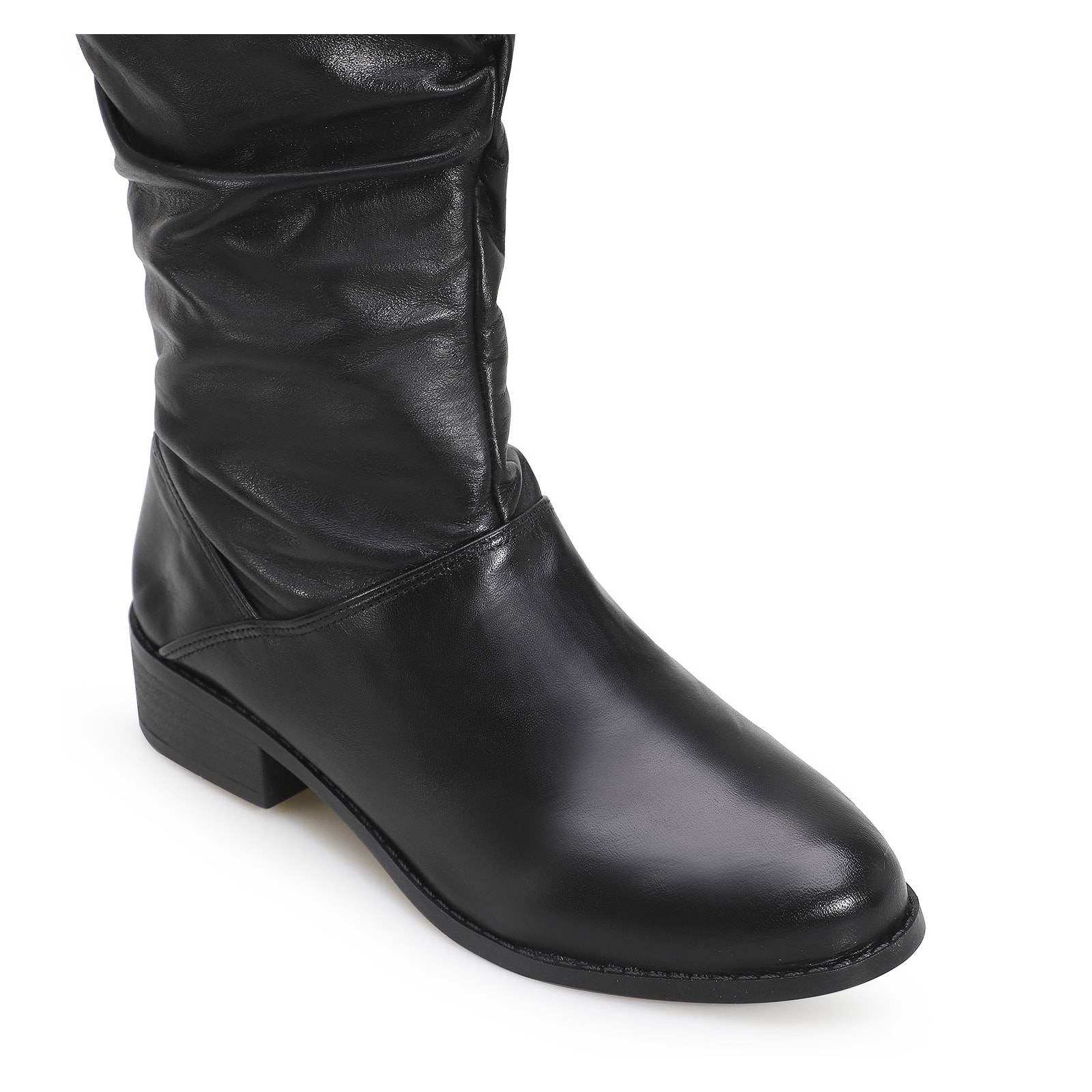 Bota Preta Cano Médio Salto Baixo Couro Slouch
