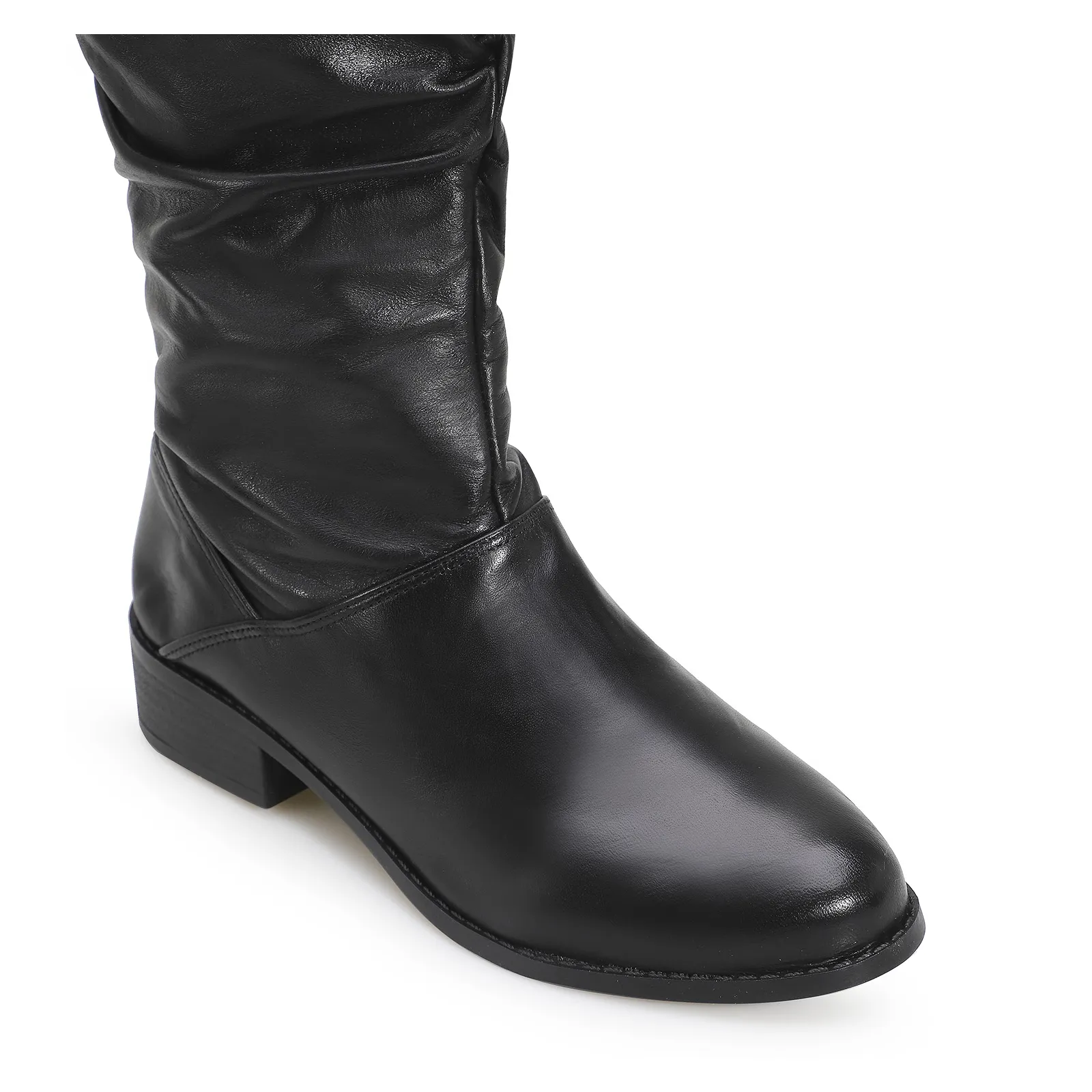 Bota Preta Cano Médio Salto Baixo Couro Slouch