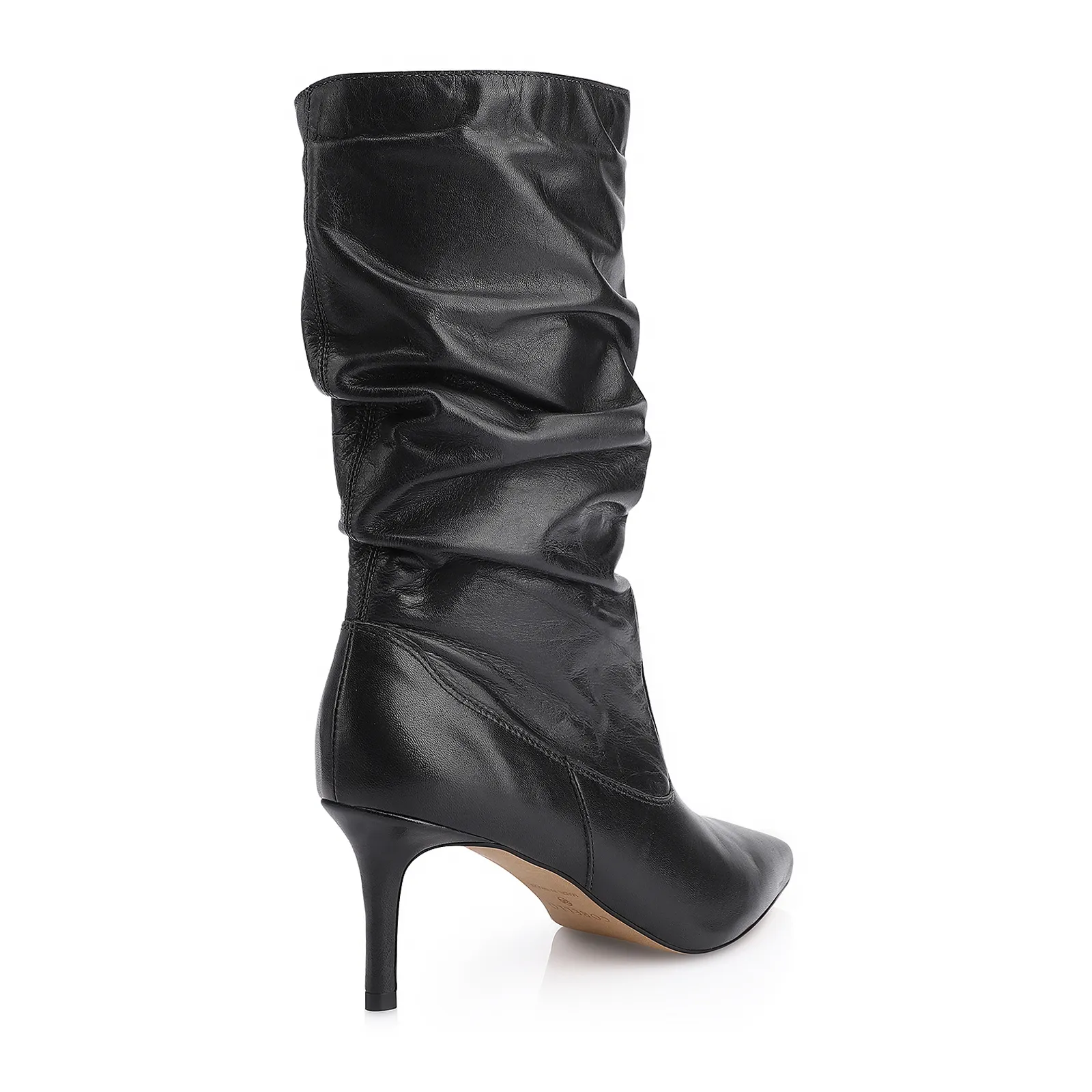 Bota Preta Cano Médio Salto Médio Couro Bico Fino Slouch