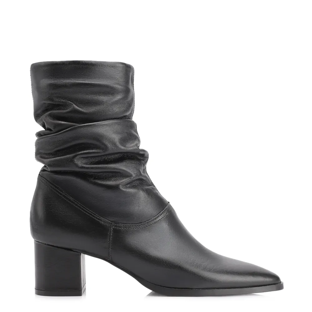 Bota Preta Cano Médio Salto Médio Couro Slouch - imagem 3