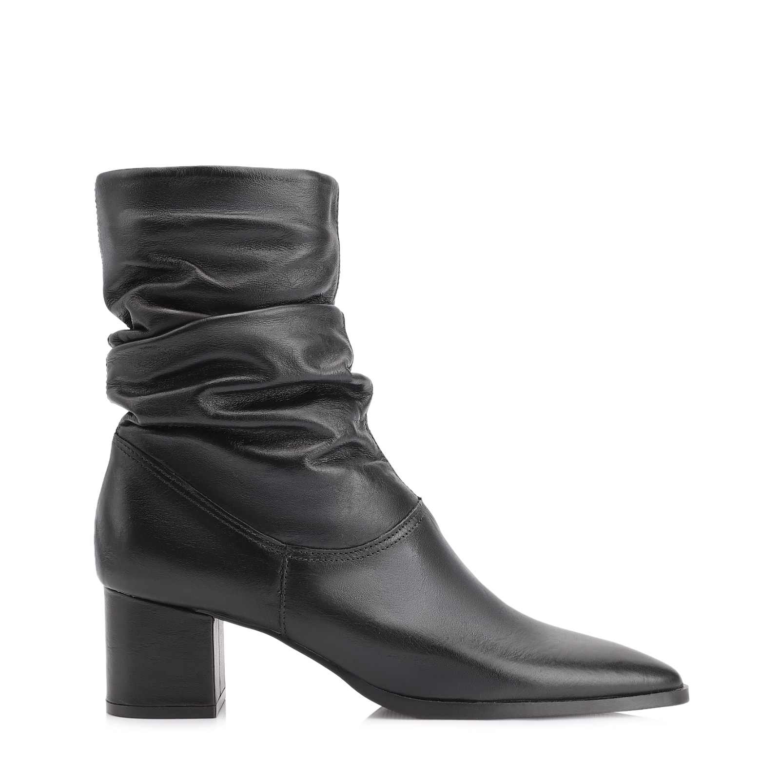 Bota Preta Cano Médio Salto Médio Couro Slouch