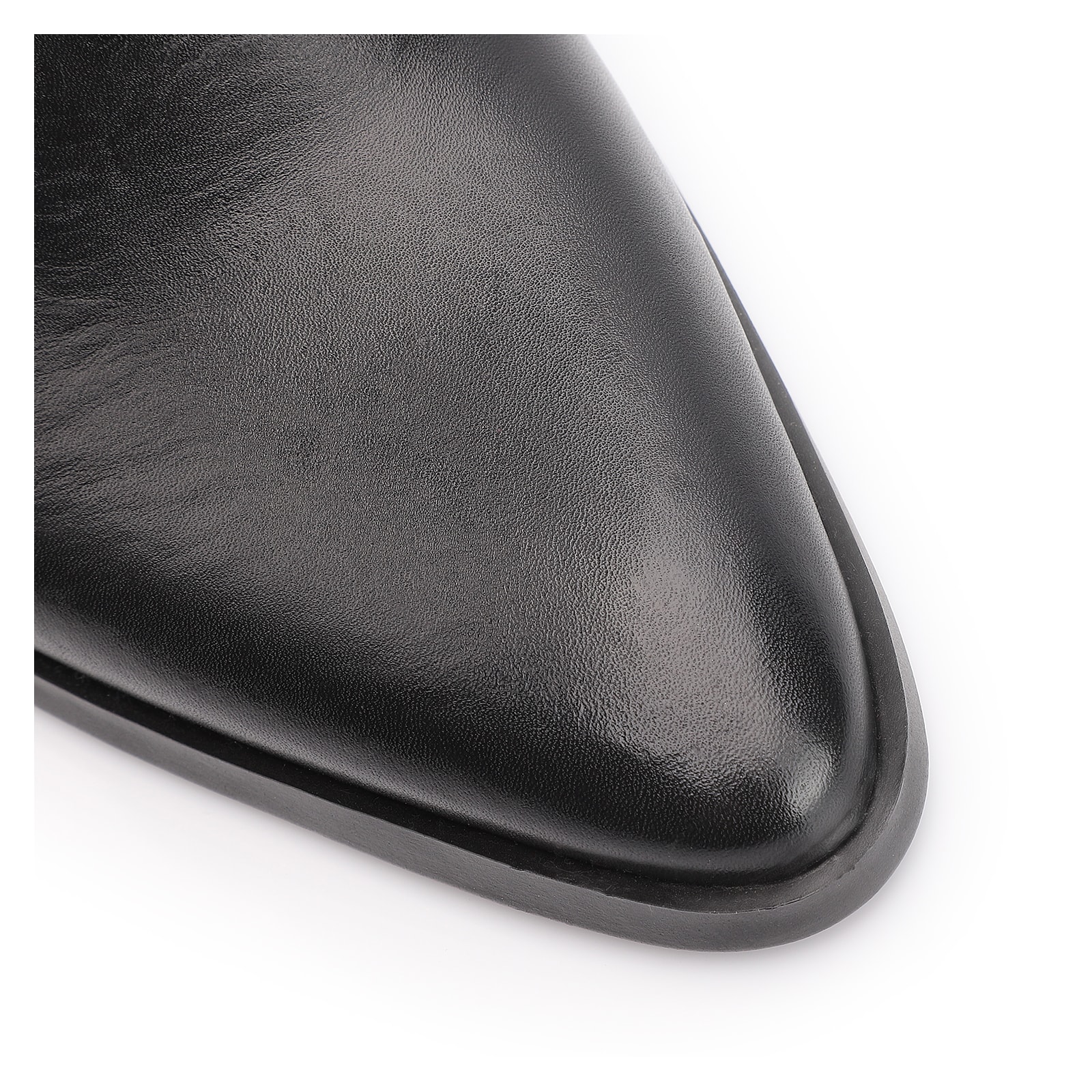 Bota Preta Cano Médio Salto Médio Couro Slouch