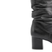 Bota Preta Cano Médio Salto Médio Couro Slouch - imagem 8