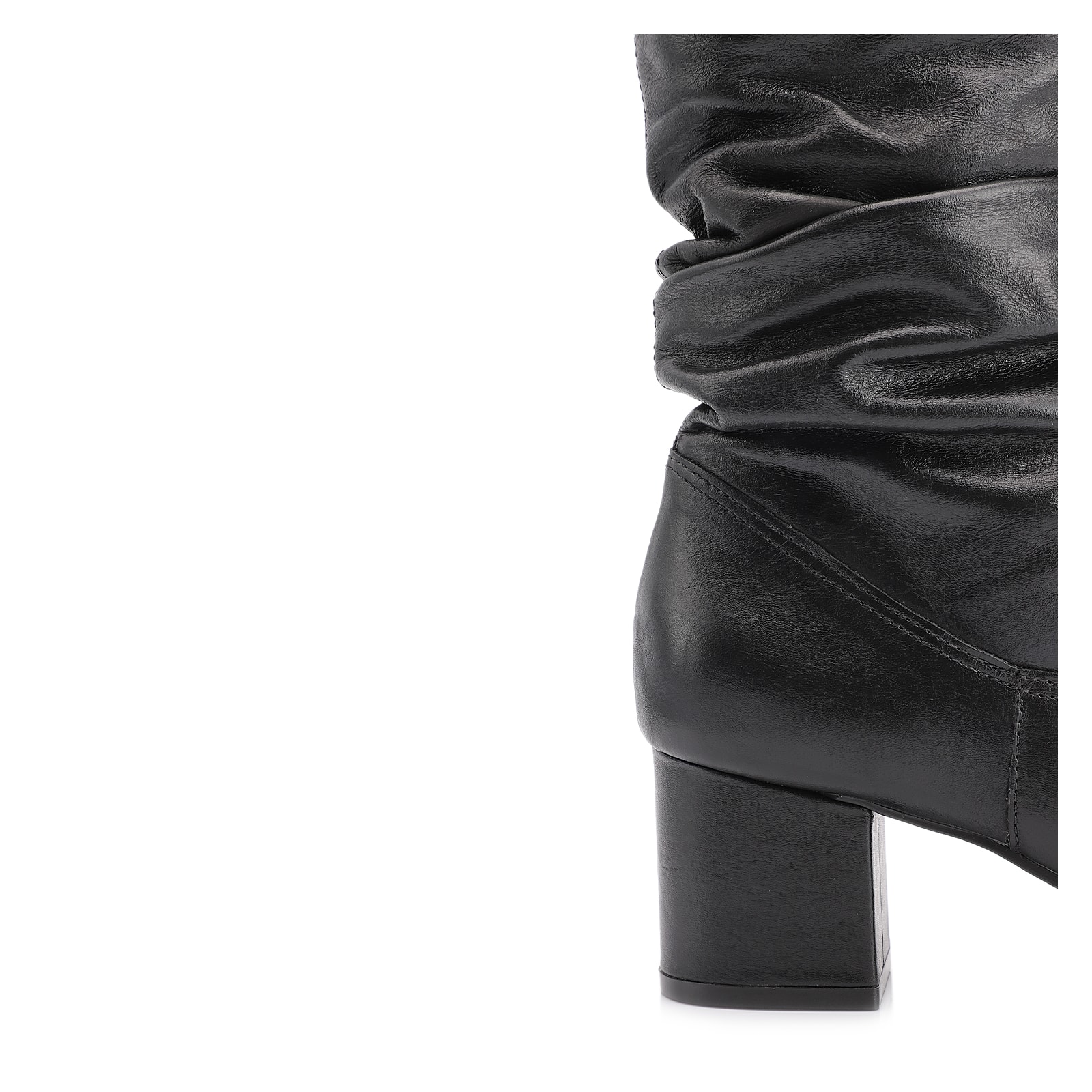 Bota Preta Cano Médio Salto Médio Couro Slouch