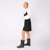 Bota Preta Cano Médio Salto Médio Couro Slouch Fivela - imagem 9