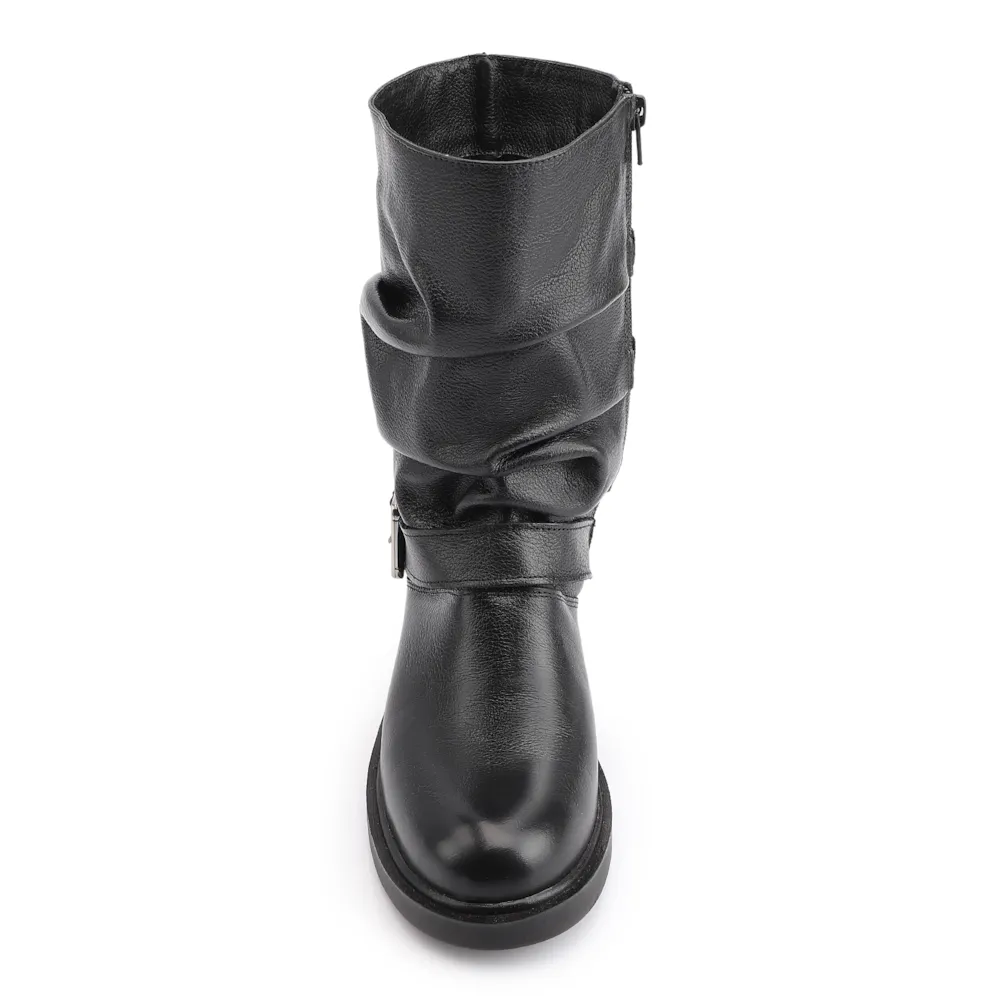 Bota Preta Cano Médio Salto Médio Couro Slouch Fivela - imagem 6