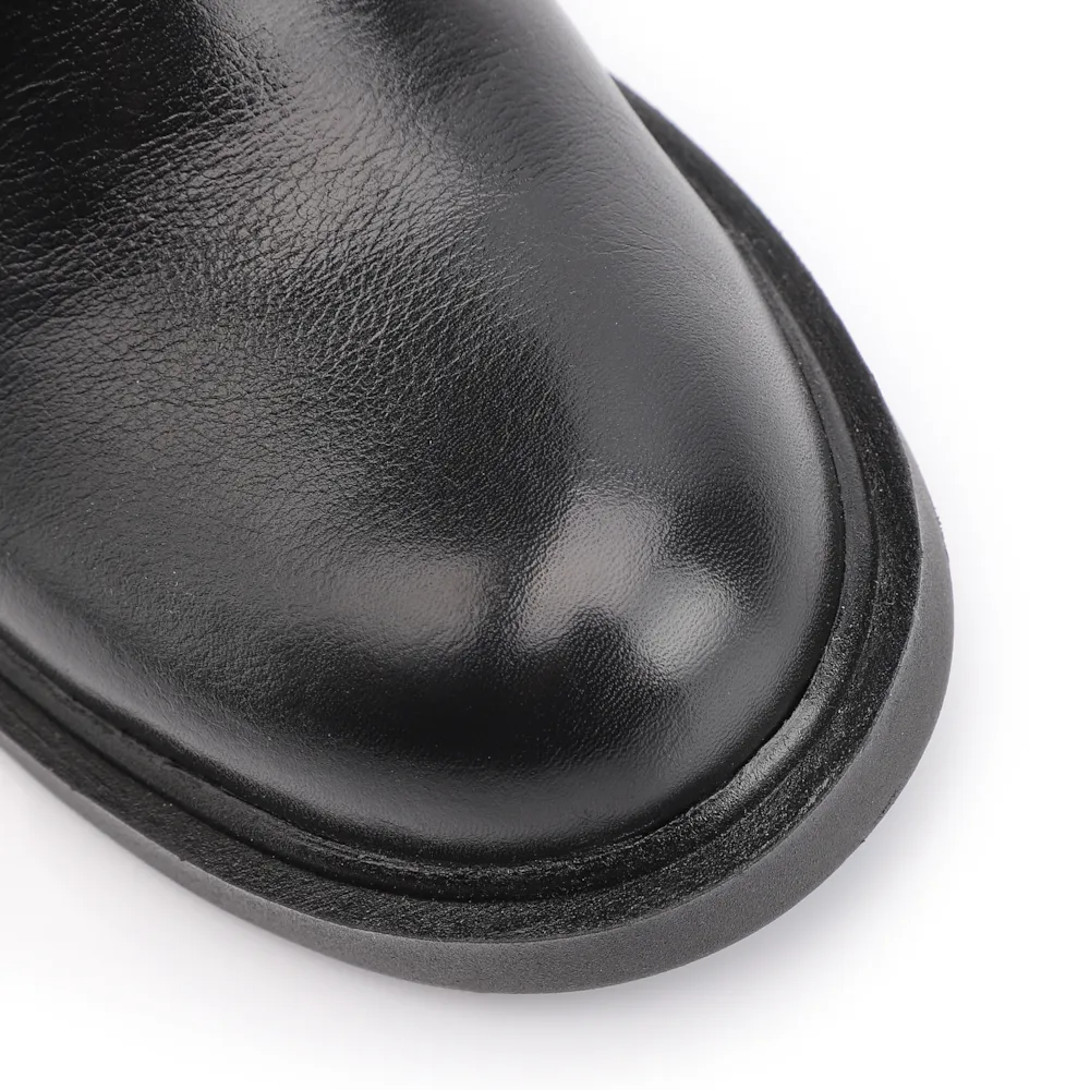 Bota Preta Cano Médio Salto Médio Couro Slouch Fivela - imagem 7