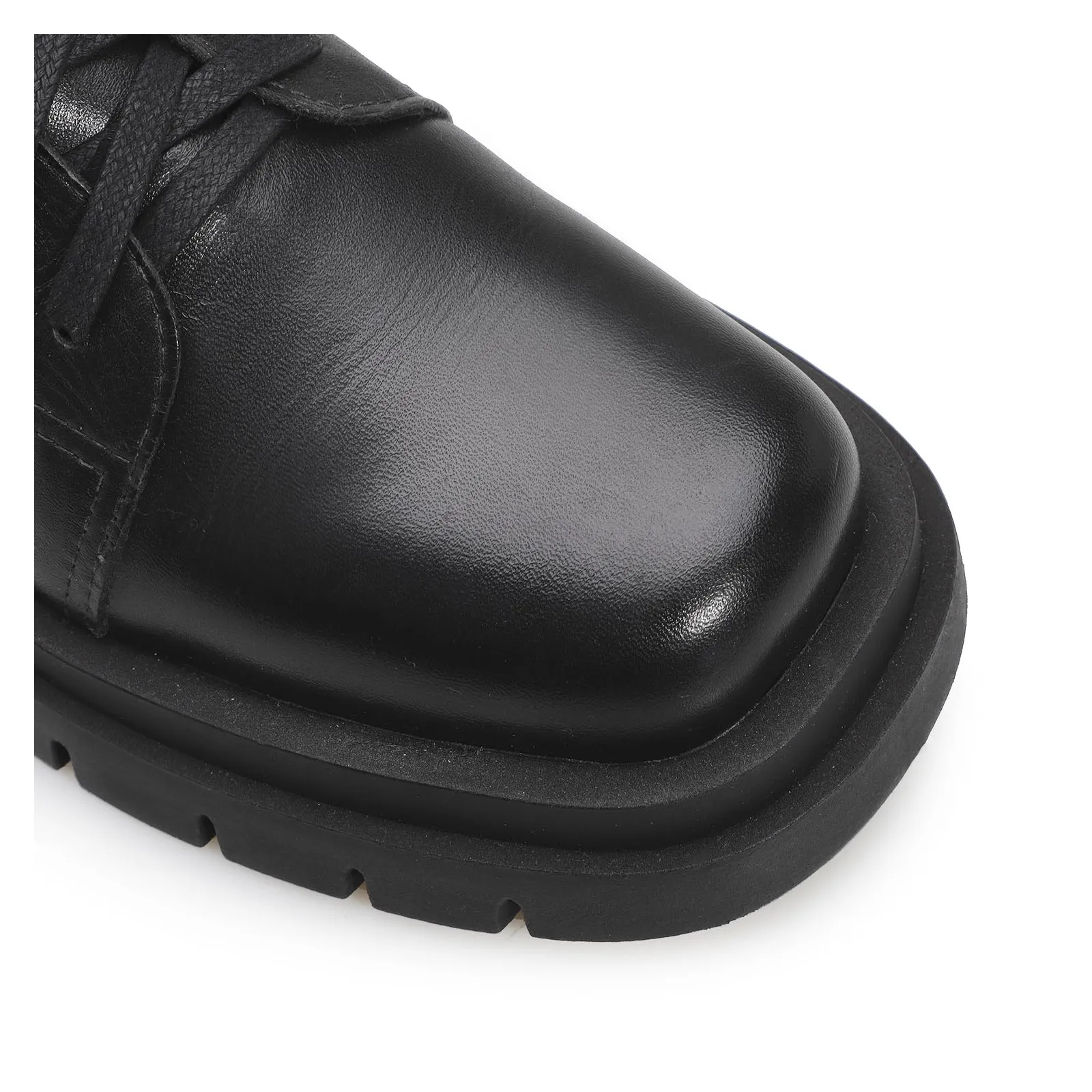 Bota Tratorada Couro Preto