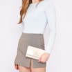 Clutch Flor Couro Off White - imagem 2