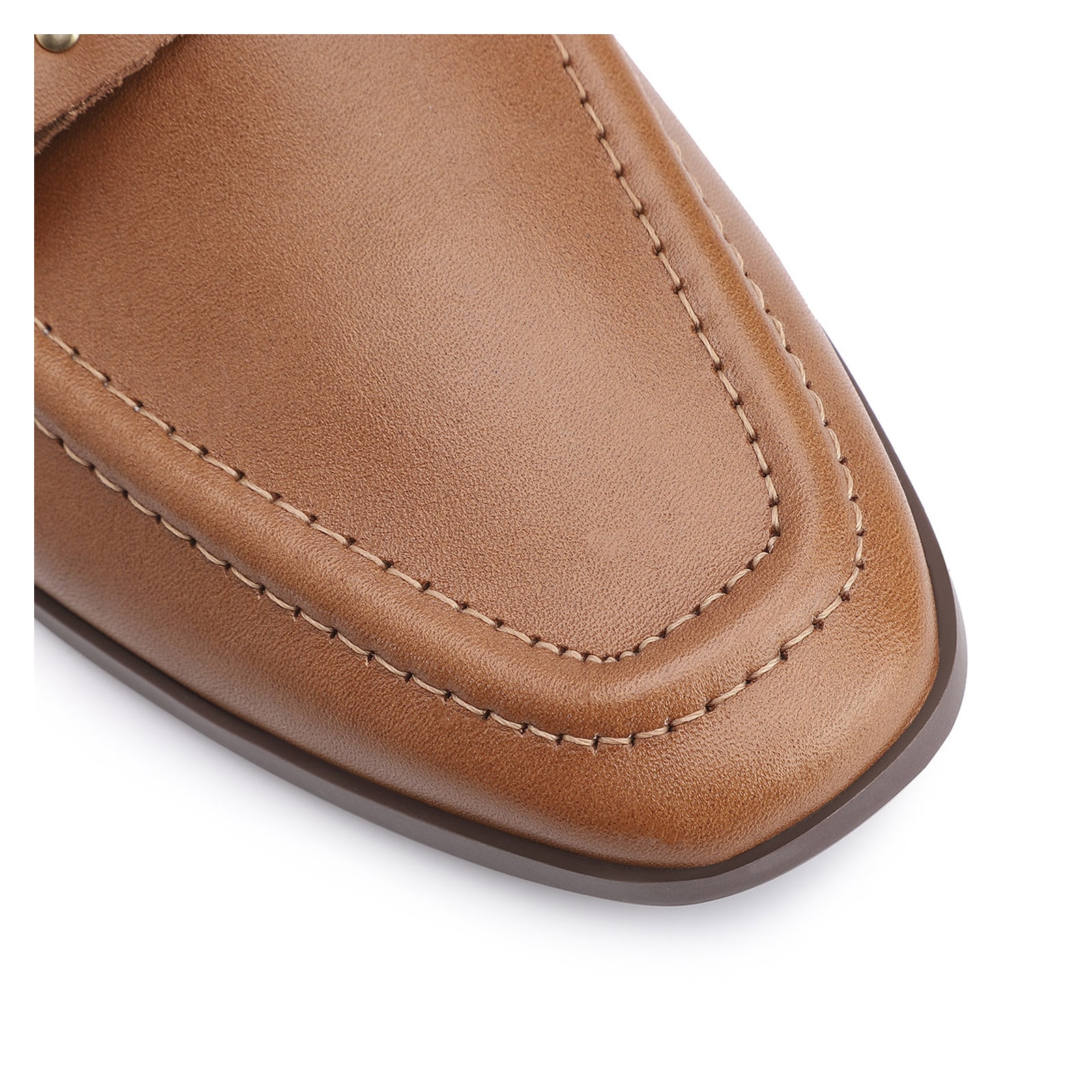 Mocassim Argola Couro Marrom Rebites