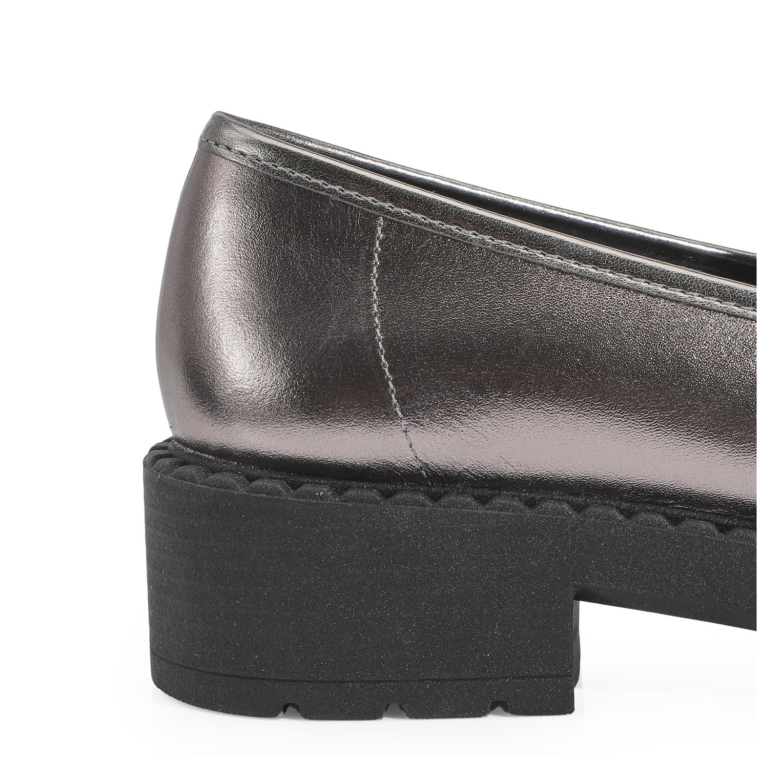 Mocassim Couro Prata