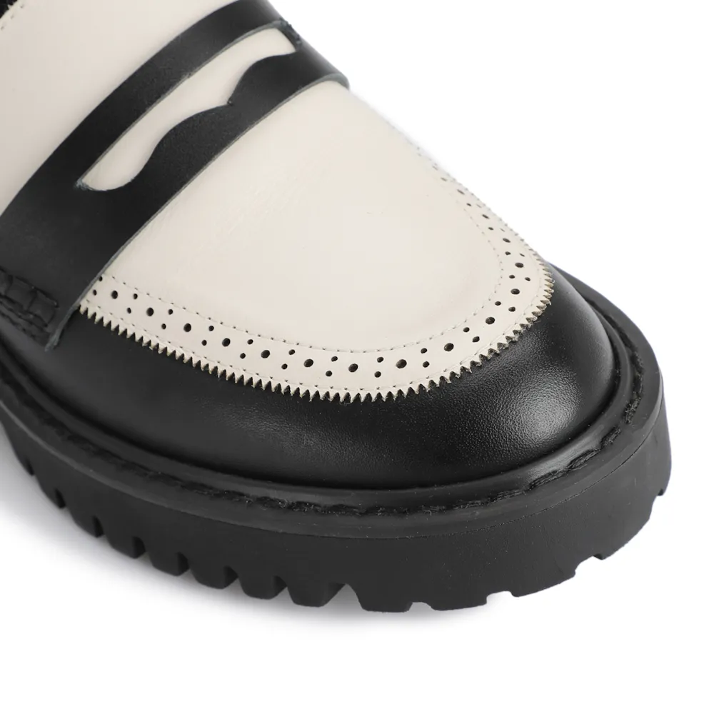 Mocassim Couro Preto e Branco - imagem 5