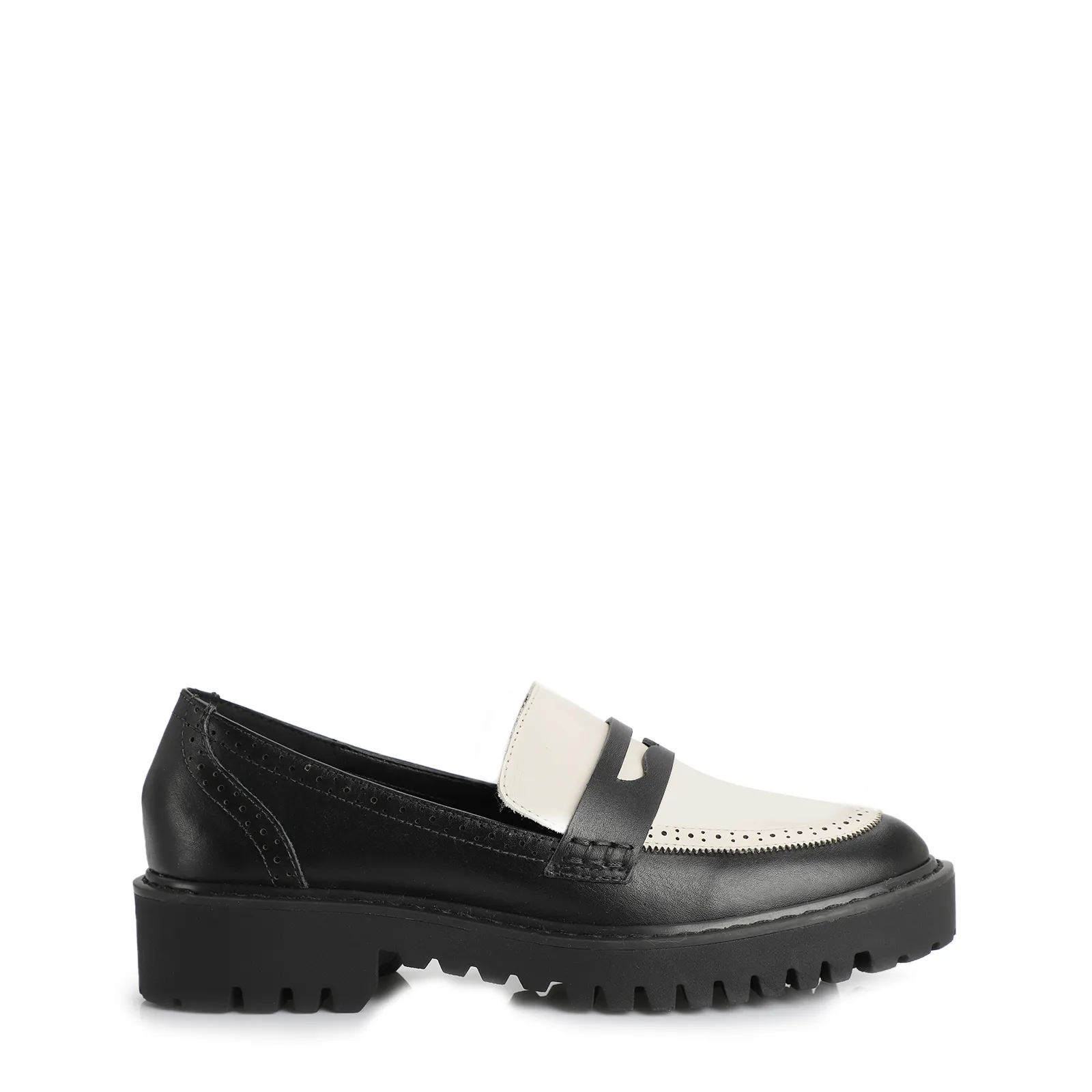 Mocassim Couro Preto e Branco