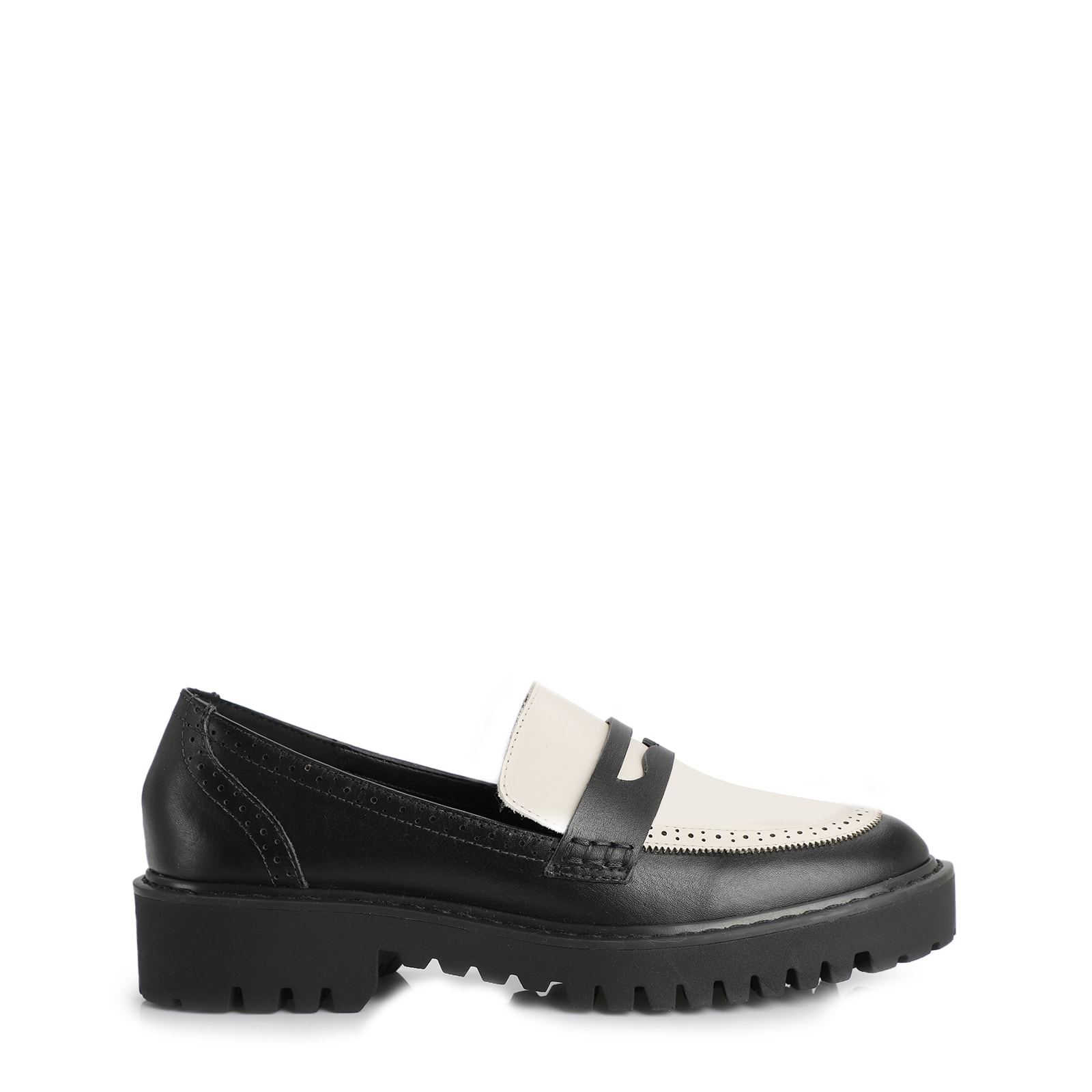 Mocassim Couro Preto e Branco