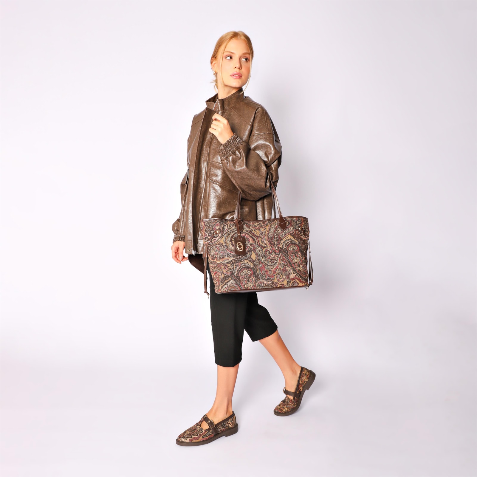 Mocassim Jacquard Paisley/Alt Marrom Escuro