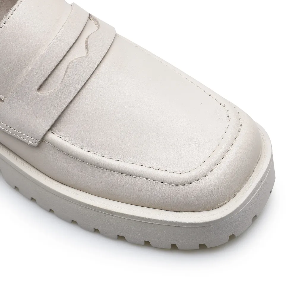 Mocassim Tratorado Couro Off White - imagem 6