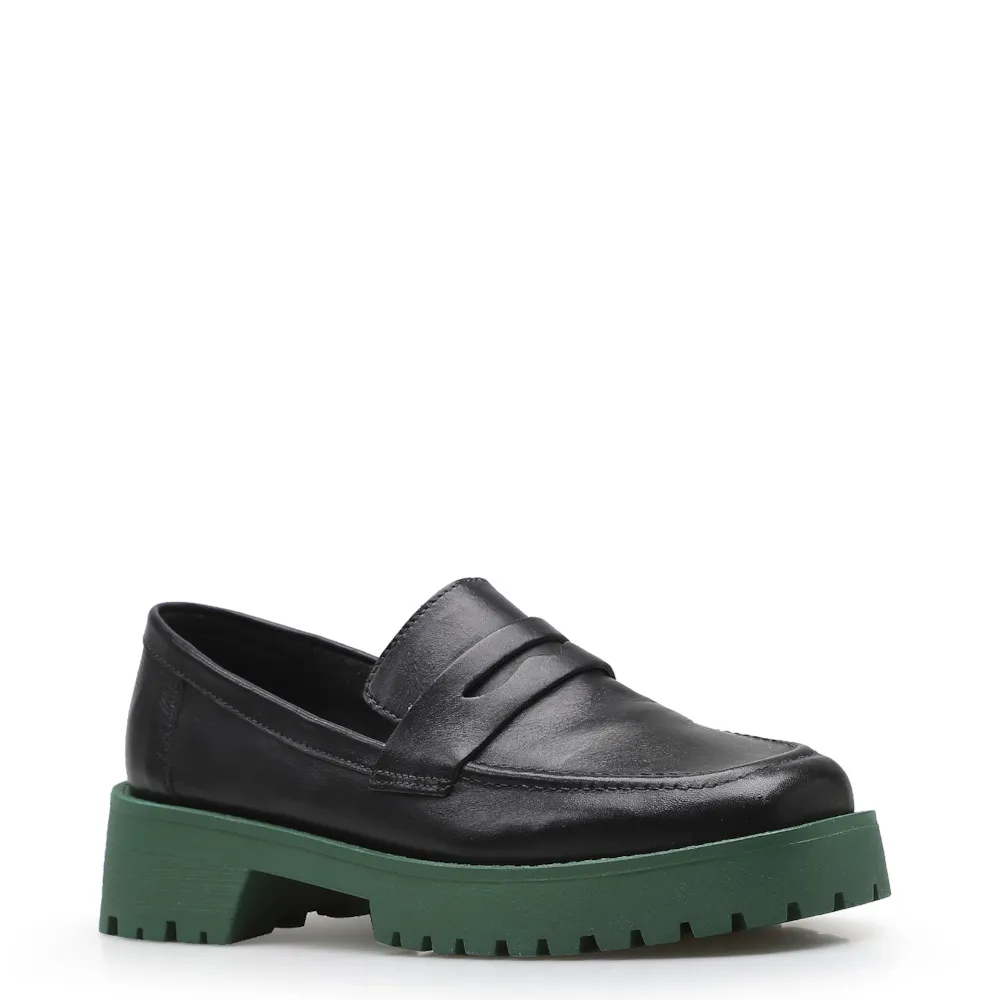 Mocassim Tratorado Couro Preto e Verde