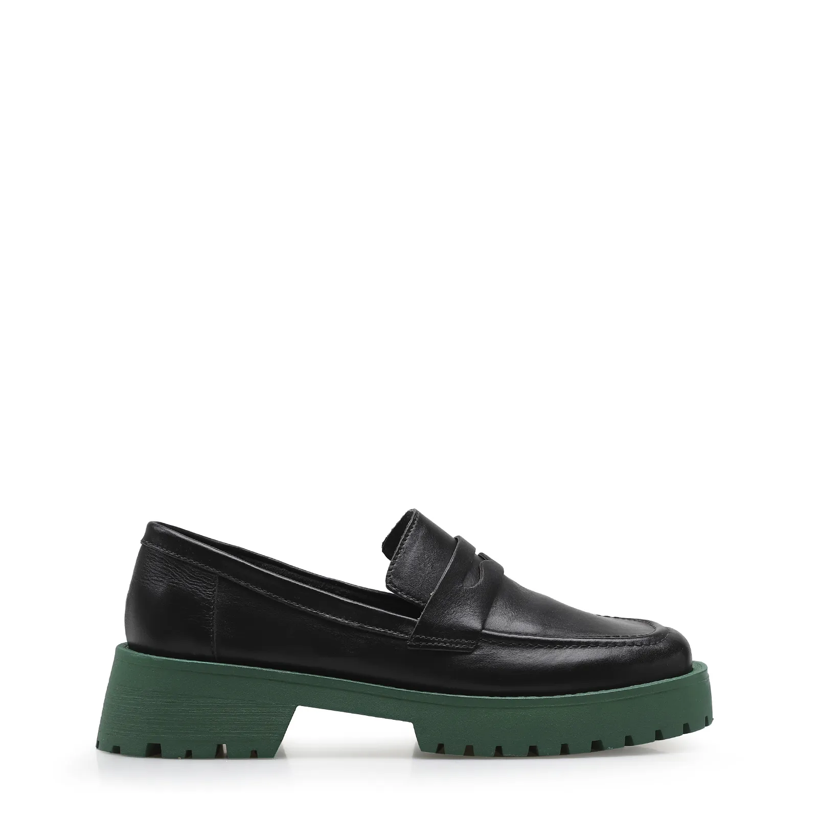 Mocassim Tratorado Couro Preto e Verde