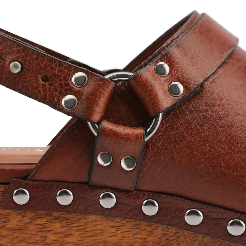 Mule Clog Couro Estonado Marrom - imagem 10