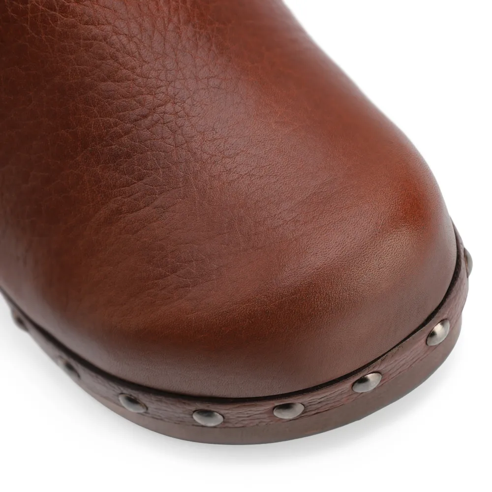 Mule Clog Couro Estonado Marrom - imagem 7