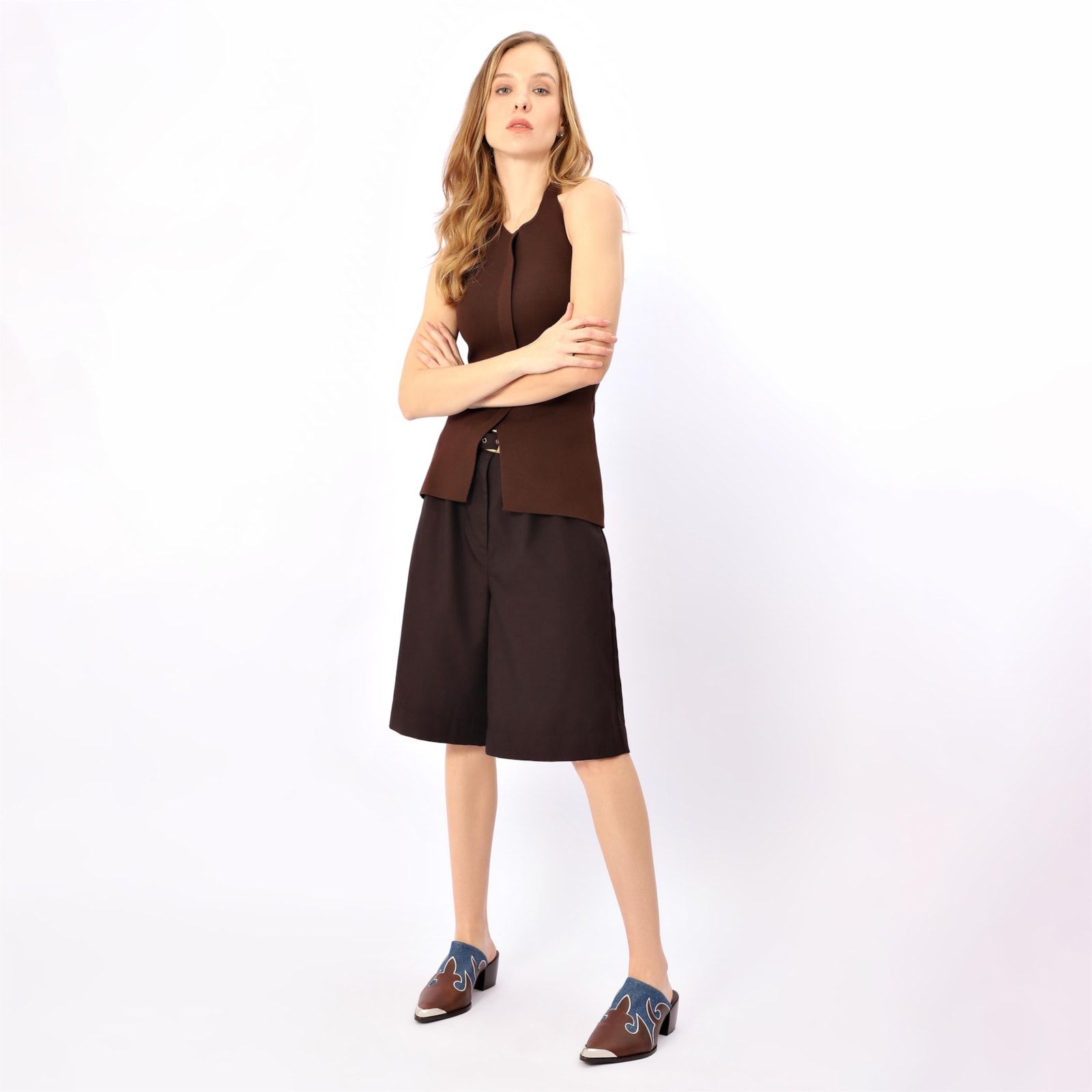 Mule Couro Estonado Marrom /Jeans