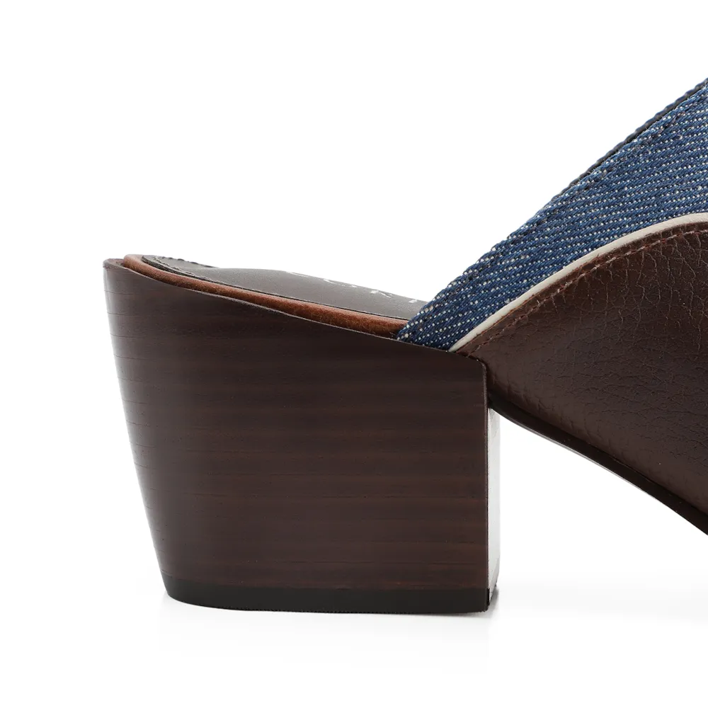 Mule Couro Estonado Marrom /Jeans - imagem 8