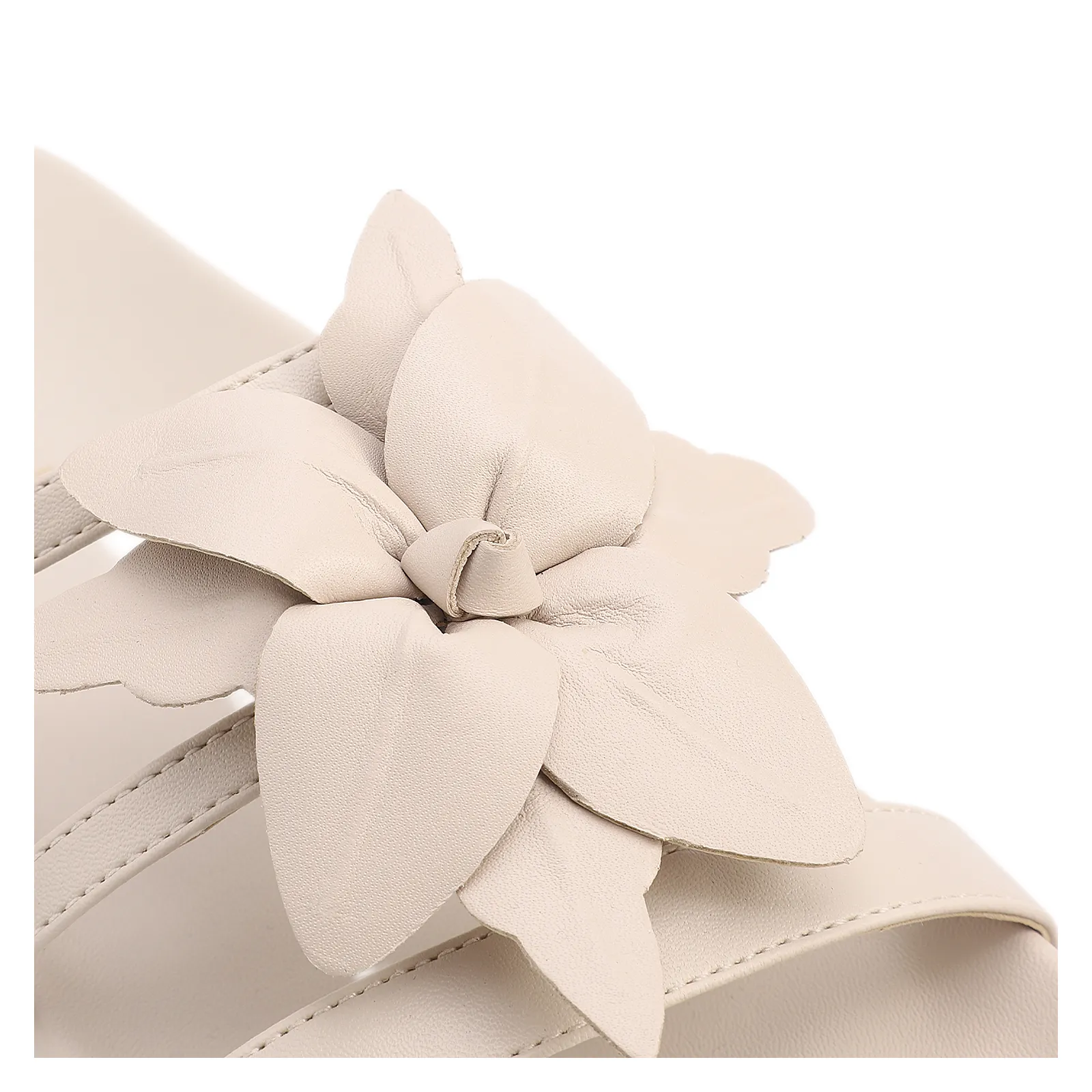 Papete Off White Alt/Couro Aplique Flor
