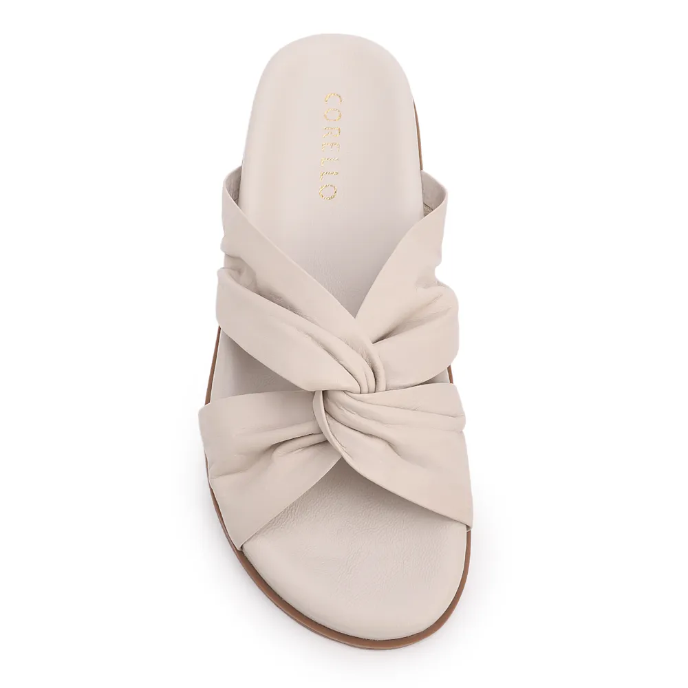Papete Off White Couro Tiras Torcidas - imagem 5